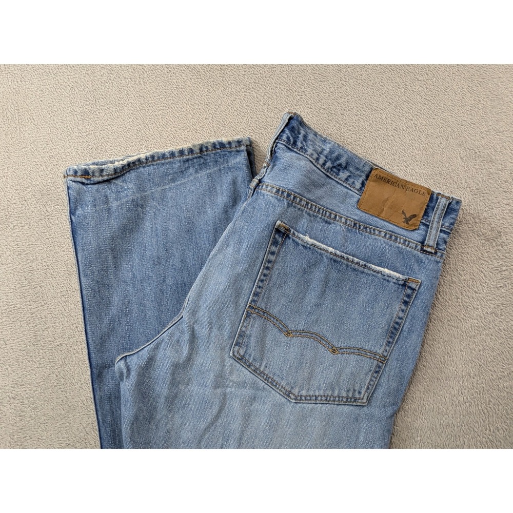 American Eagle Relaxed Fit Light Wash Blue Denim Jeans Mens 34x34 100% Cotton